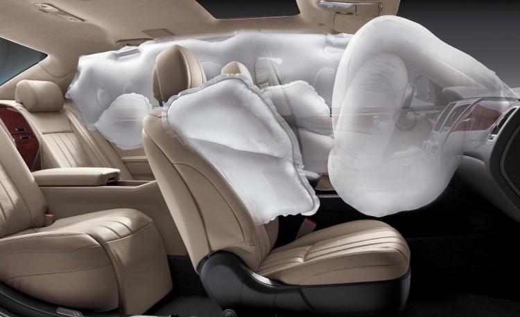Airbag Fitur Keselematan Pada Mobil